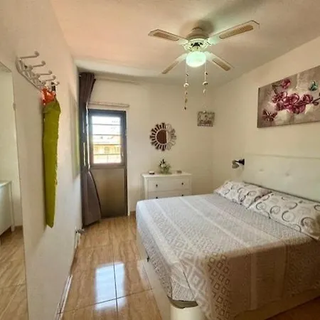 La Paloma Apartment *